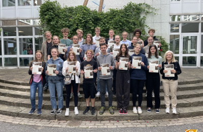 Carpe Diem! Lateinschülerinnen und Lateinschüler der Klassen 11a und 11b erhalten Latinumsurkunden