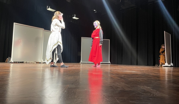 Premiere der Theateraufführung 