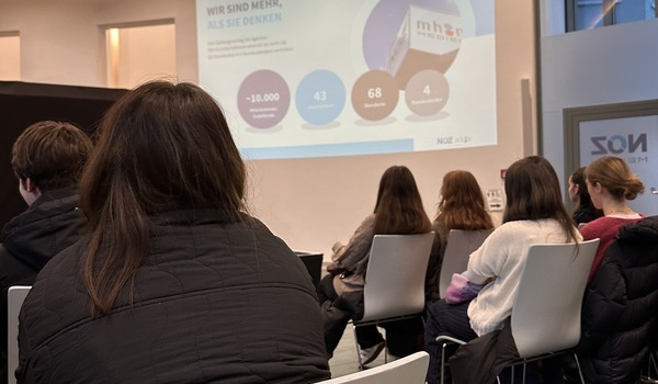 Elftklässler:innen werden Journalist:innen
