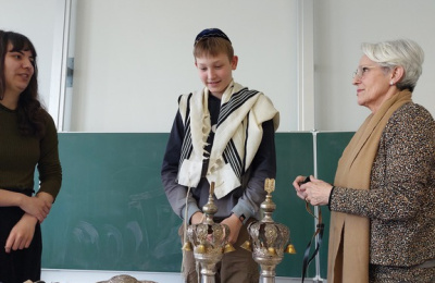 Verein „Judentum begreifen“ besucht Schülerinnen und Schüler der 7. Klasse
