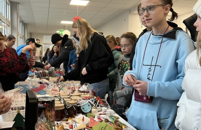 Neuer Spendenrekord beim Adventsbasar