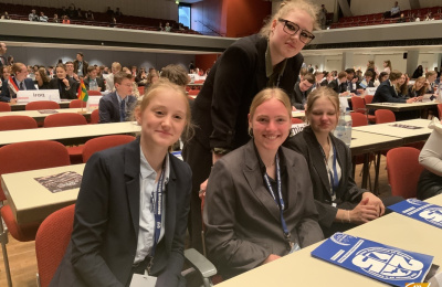 Gymnasiasten als Diplomaten