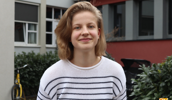 Lena fliegt nach New York