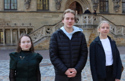 „Kommunalpolitik in die Schulen“