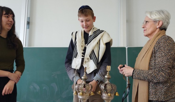 Verein „Judentum begreifen“ besucht Schülerinnen und Schüler der 7. Klasse