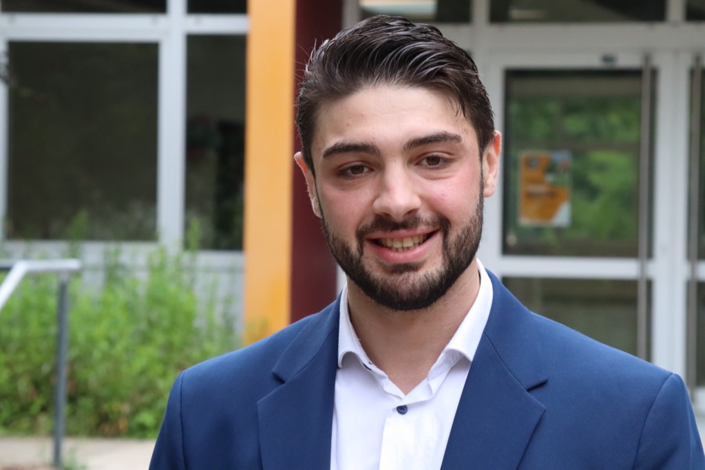 Alp Kaan Cengiz, Lehrer